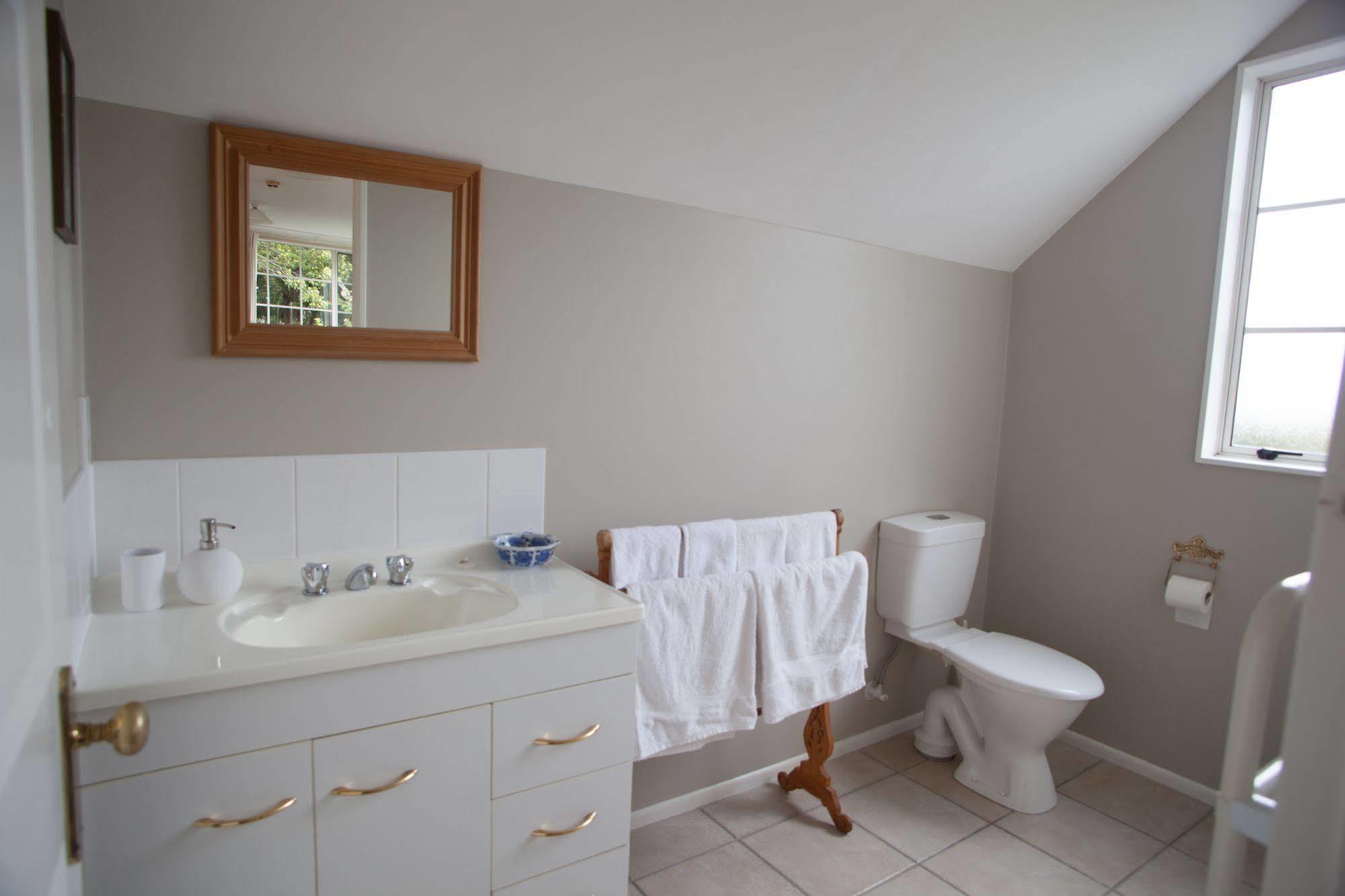 The Loft Bed And Breakfast Taupo Exterior foto